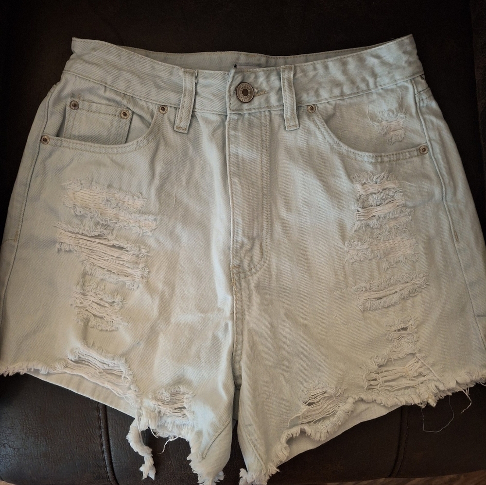 Light blue jean Rue 21 distressed shorts size 12 new